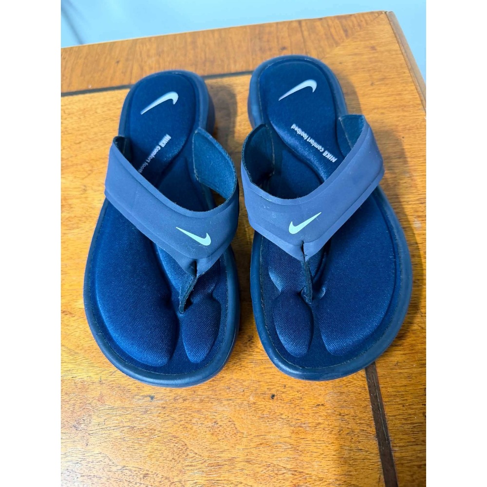 Nike Womens 6 Navy Blue Flip Flops Comfort Footbed Thong Sandals 882697-403